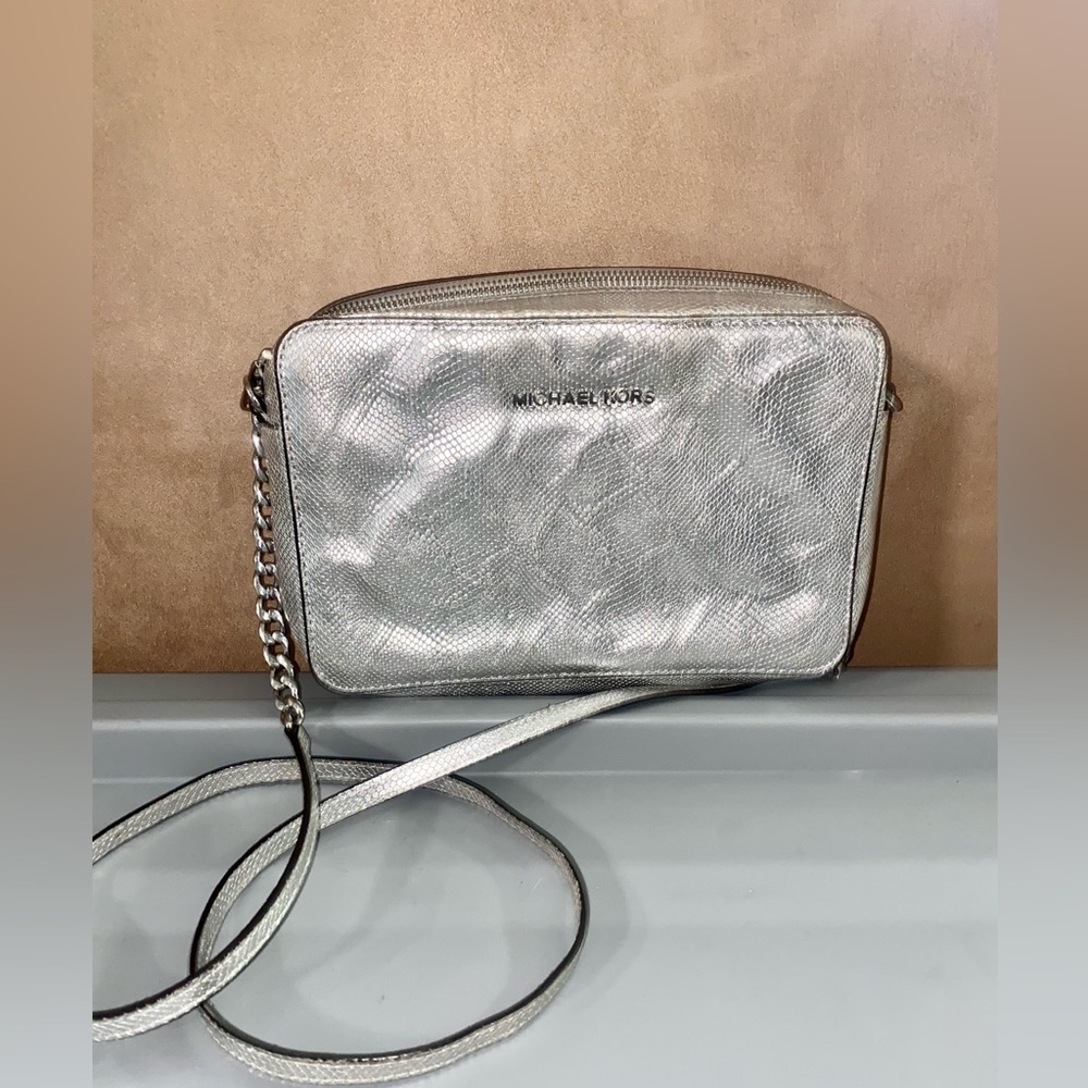 Michael Kors Jet Set Silver Purse